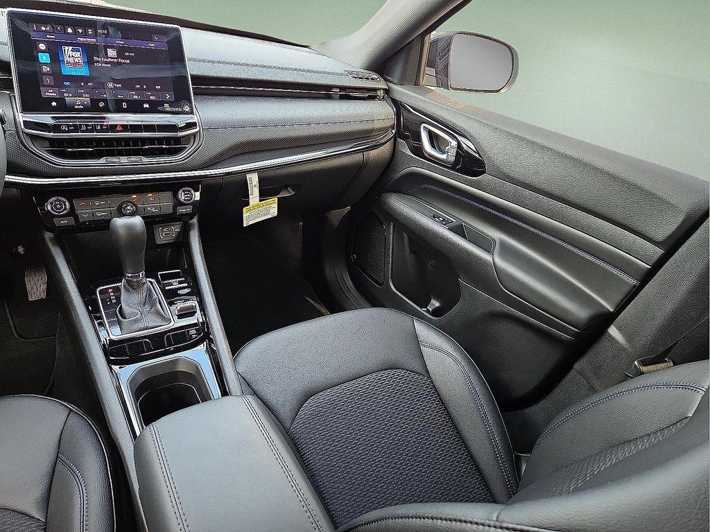 new 2025 Jeep Compass car, priced at $26,962