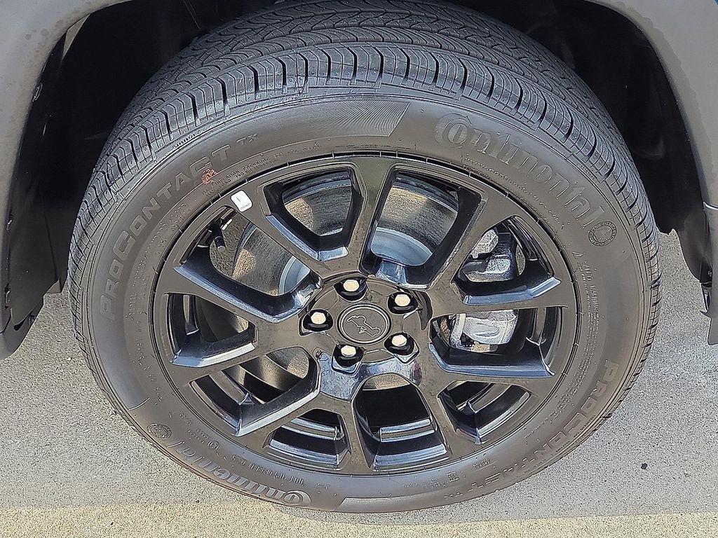 new 2025 Jeep Compass car, priced at $26,962