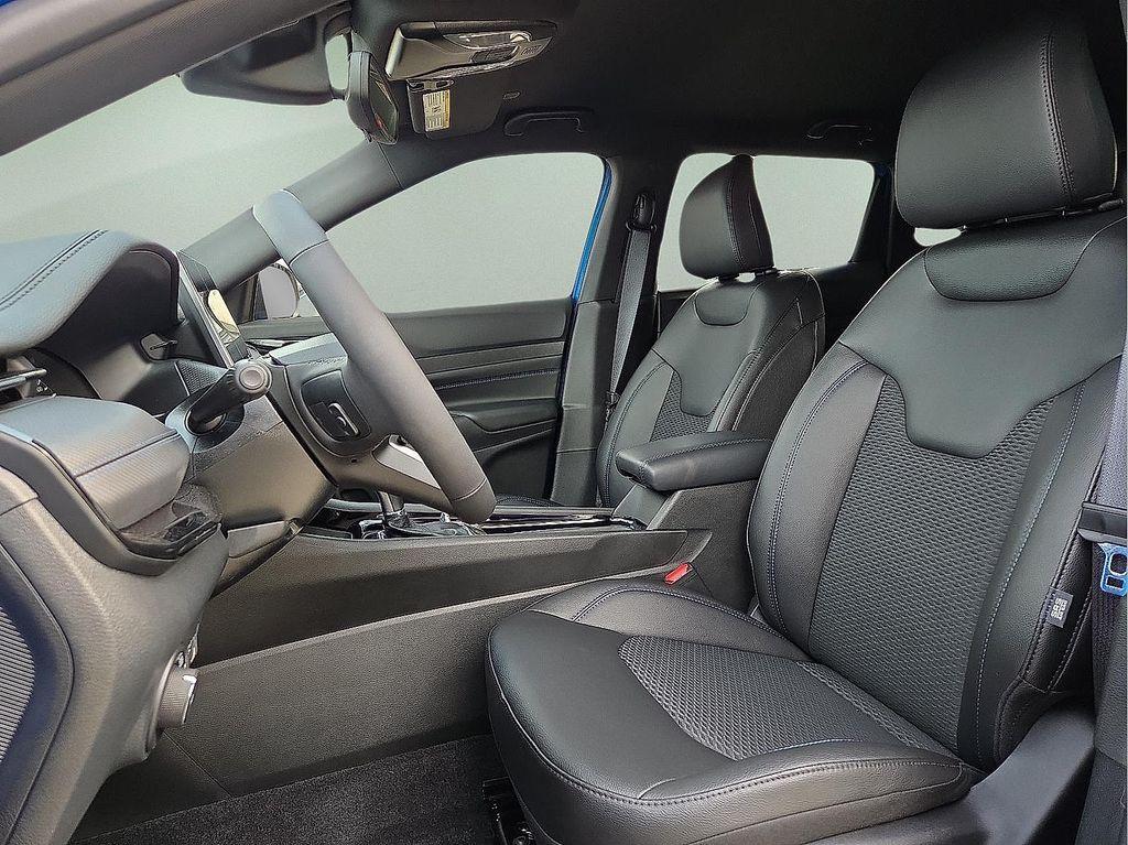 new 2025 Jeep Compass car, priced at $26,962