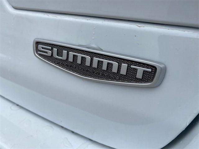 new 2025 Jeep Grand Cherokee car, priced at $62,807