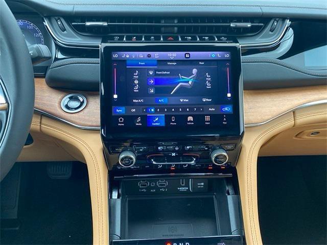 new 2025 Jeep Grand Cherokee car, priced at $62,807