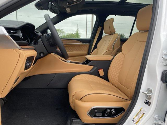 new 2025 Jeep Grand Cherokee car, priced at $58,431