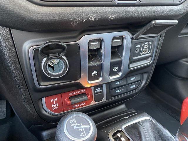 new 2025 Jeep Wrangler car, priced at $43,108