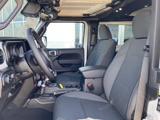 new 2025 Jeep Wrangler car, priced at $43,108