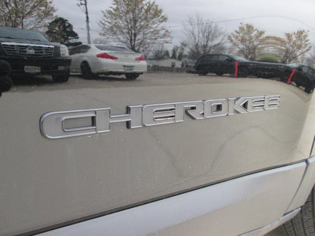 new 2023 Jeep Cherokee car, priced at $35,043