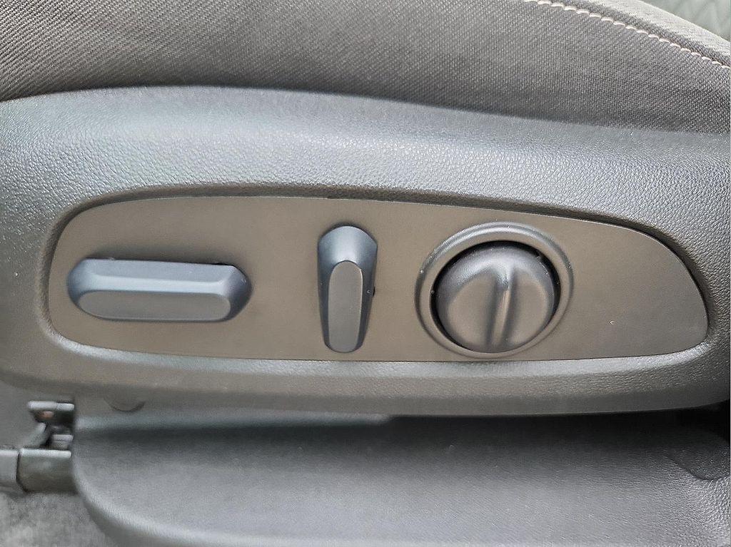 used 2024 Chevrolet Equinox car, priced at $19,348