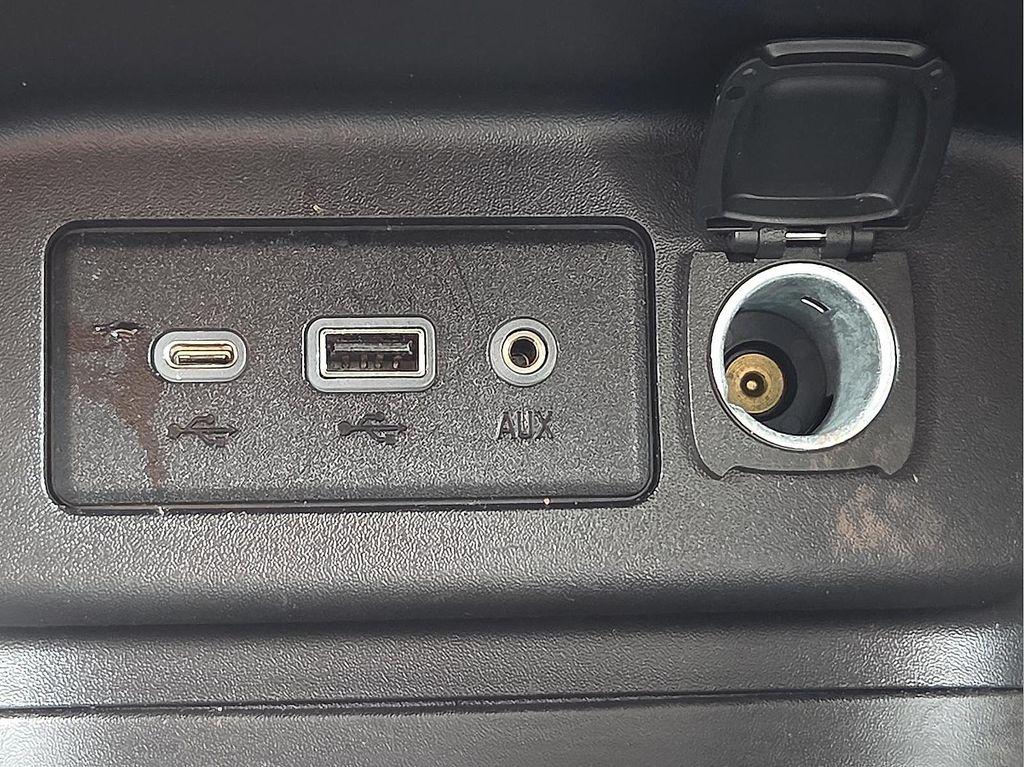 used 2024 Chevrolet Equinox car, priced at $19,348