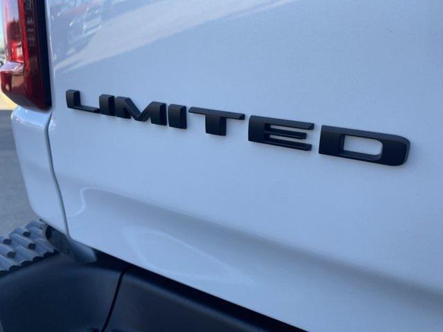 new 2025 Ram 1500 car, priced at $75,215