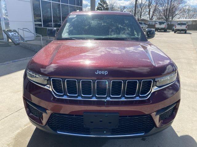 new 2025 Jeep Grand Cherokee car, priced at $35,500