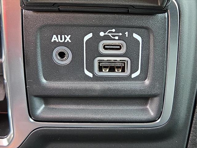 new 2025 Jeep Gladiator car, priced at $39,372