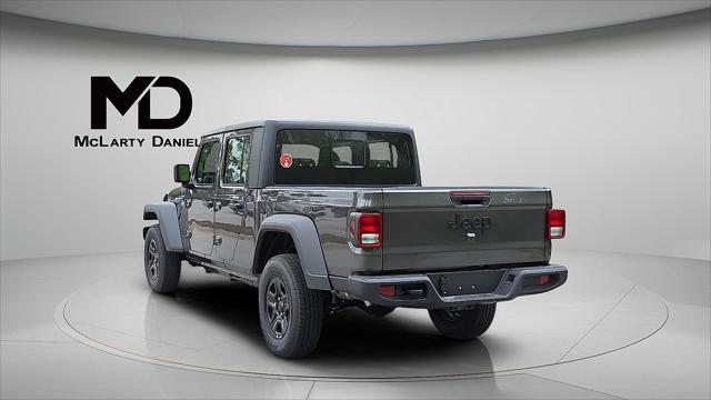 new 2025 Jeep Gladiator car, priced at $39,372