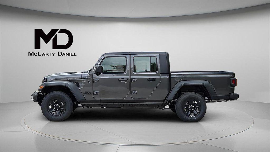 new 2025 Jeep Gladiator car, priced at $37,253