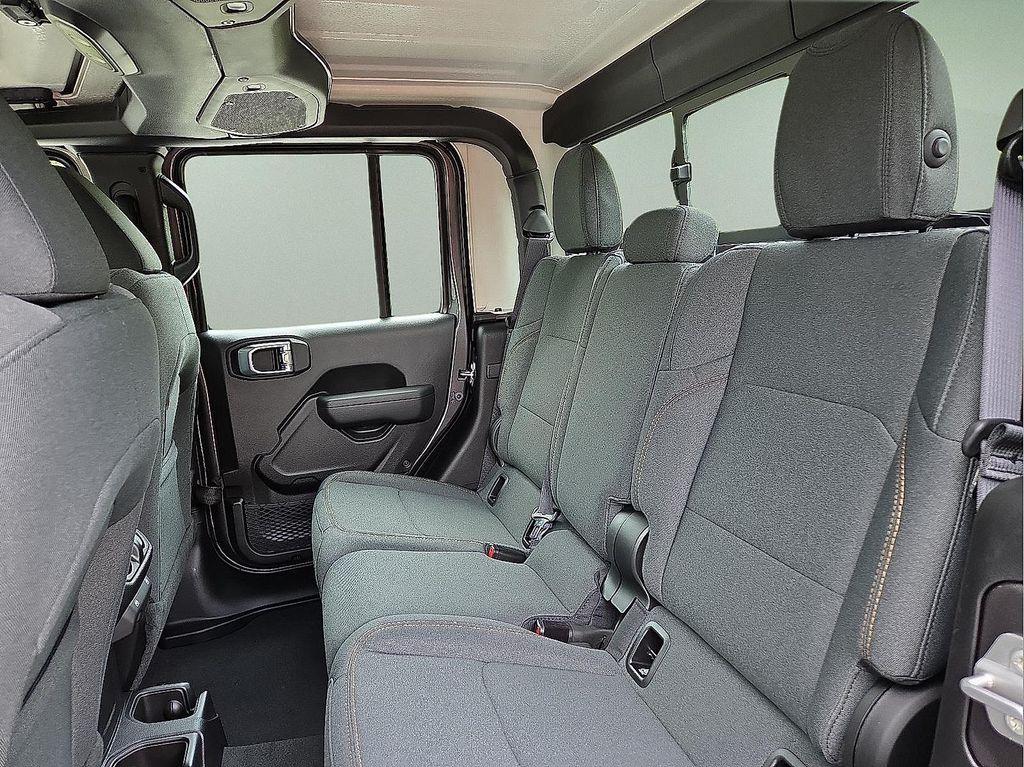 new 2025 Jeep Gladiator car, priced at $36,198