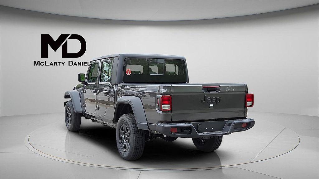 new 2025 Jeep Gladiator car, priced at $37,253