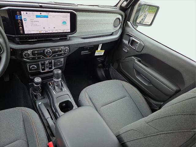 new 2025 Jeep Gladiator car, priced at $39,372