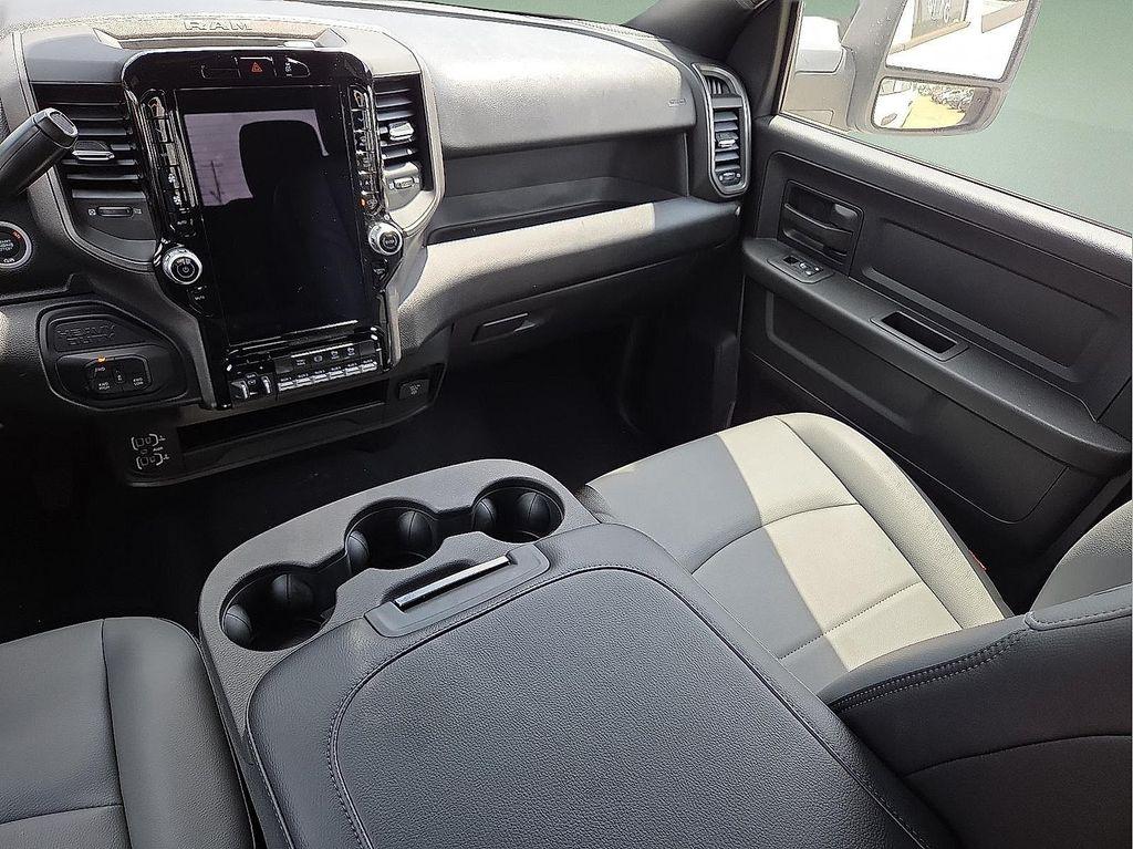 new 2025 Ram 3500 car, priced at $62,031