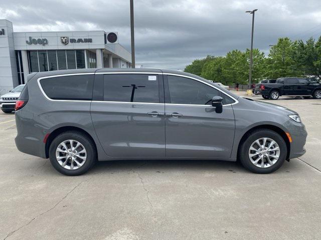 new 2025 Chrysler Pacifica car, priced at $53,775