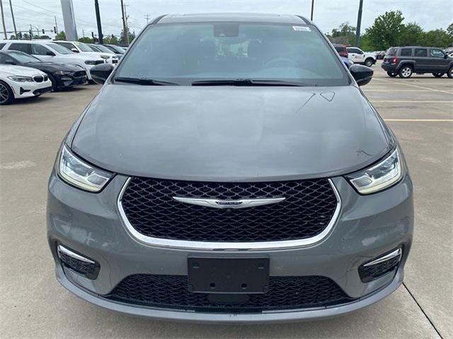new 2025 Chrysler Pacifica car, priced at $47,985
