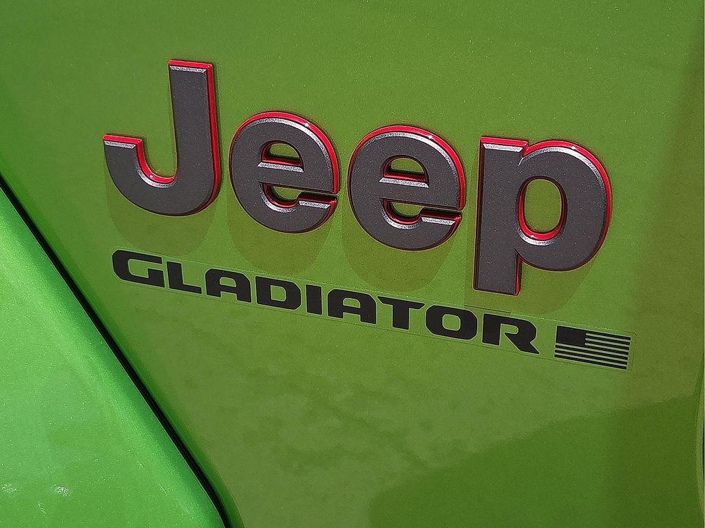 new 2025 Jeep Gladiator car, priced at $53,605