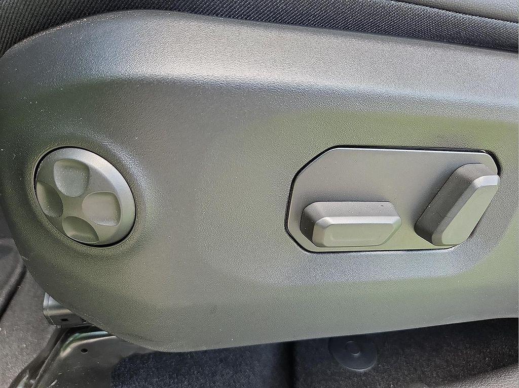 new 2025 Jeep Gladiator car, priced at $53,605