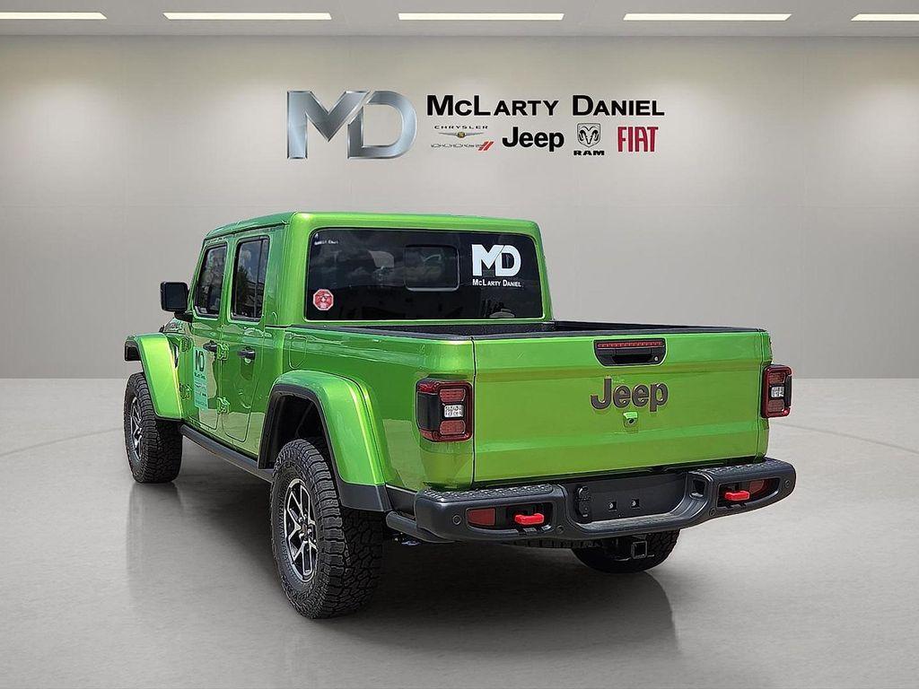 new 2025 Jeep Gladiator car, priced at $53,605