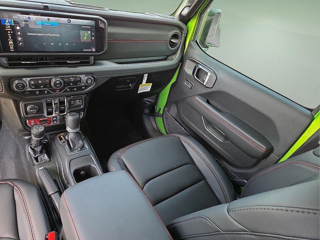 new 2025 Jeep Gladiator car, priced at $53,605