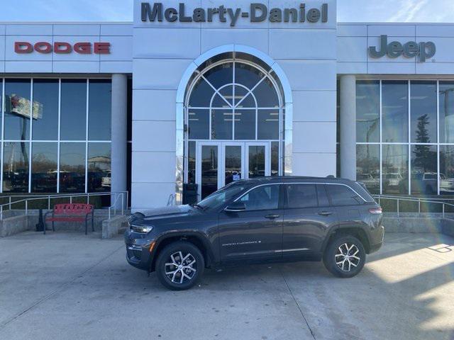 new 2025 Jeep Grand Cherokee car, priced at $45,295