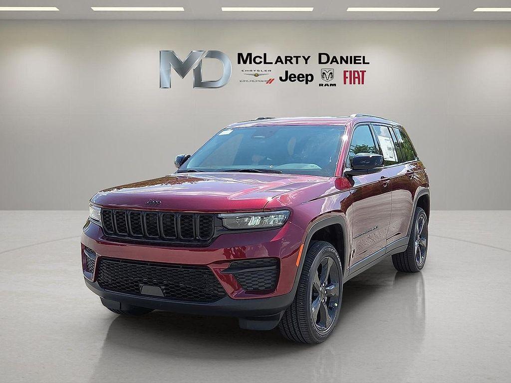 new 2025 Jeep Grand Cherokee car, priced at $43,231