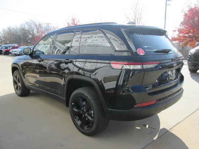 new 2025 Jeep Grand Cherokee car, priced at $50,535