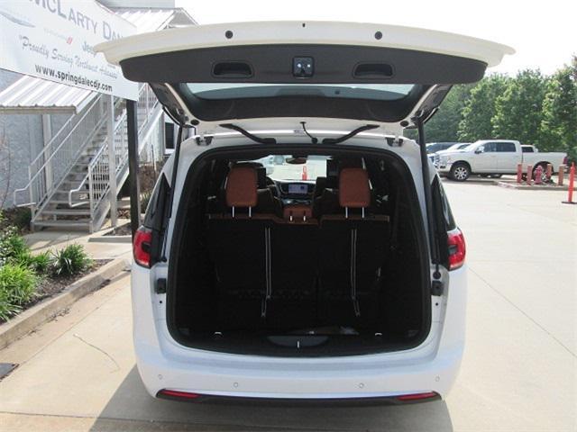 new 2024 Chrysler Pacifica car, priced at $53,994