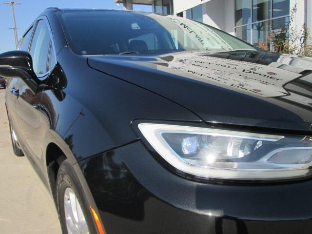 used 2022 Chrysler Pacifica car, priced at $23,617