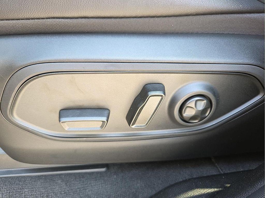 new 2025 Jeep Grand Cherokee car, priced at $41,316