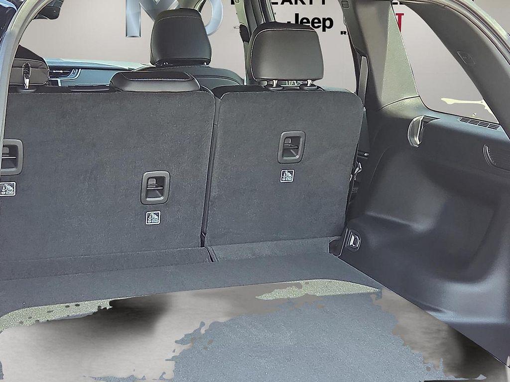 new 2025 Jeep Grand Cherokee car, priced at $41,316