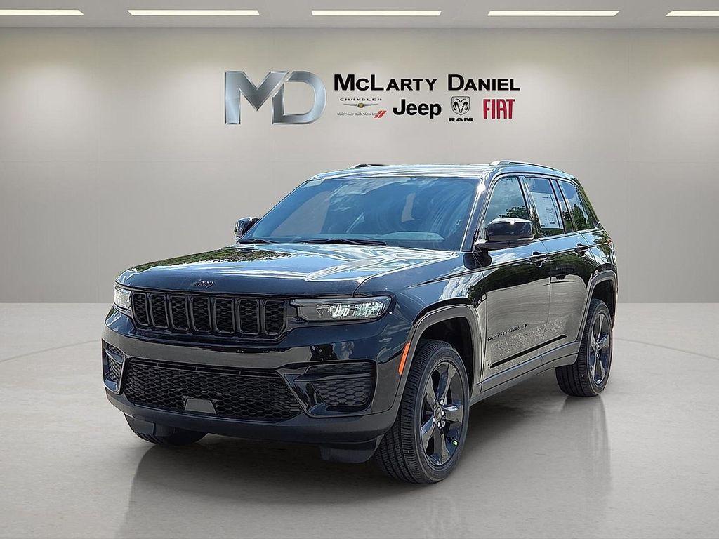 new 2025 Jeep Grand Cherokee car, priced at $41,316