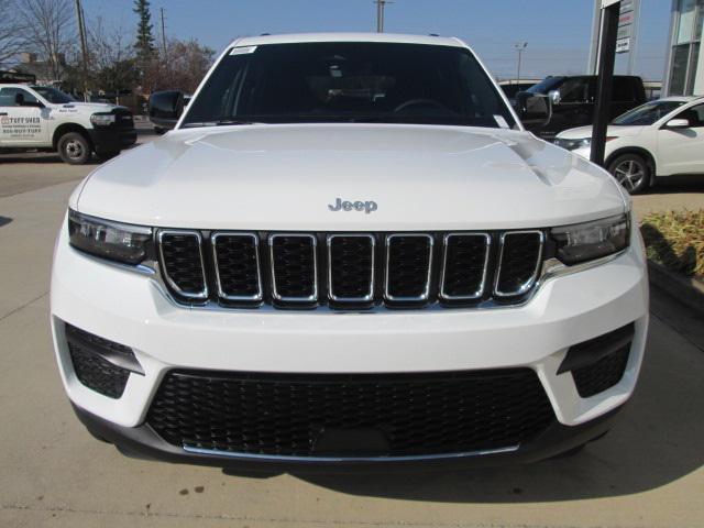 new 2025 Jeep Grand Cherokee car, priced at $39,255