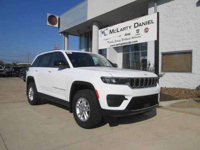 new 2025 Jeep Grand Cherokee car, priced at $39,255