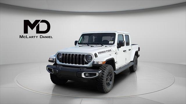 new 2025 Jeep Gladiator car, priced at $46,340