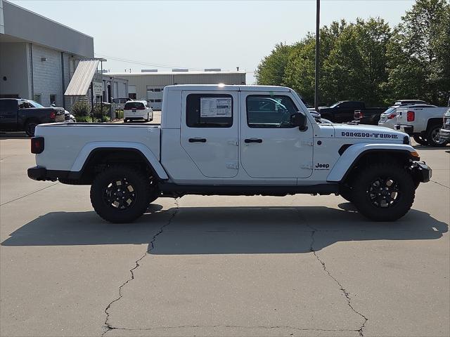 new 2025 Jeep Gladiator car, priced at $48,090