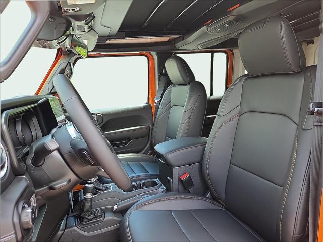 new 2025 Jeep Wrangler car, priced at $54,680