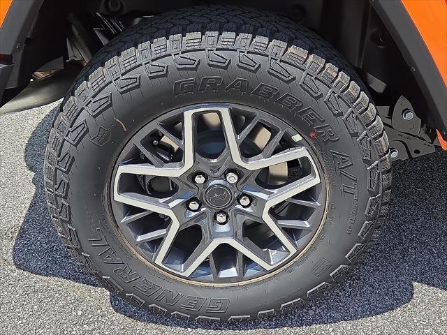 new 2025 Jeep Wrangler car, priced at $54,680