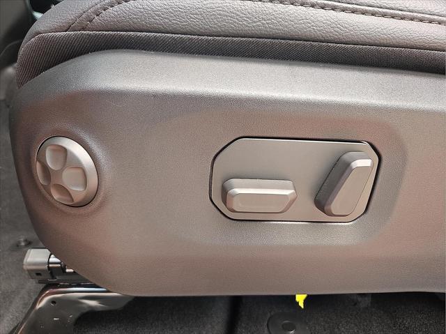 new 2025 Jeep Wrangler car, priced at $54,680
