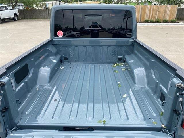 new 2025 Jeep Gladiator car, priced at $39,385