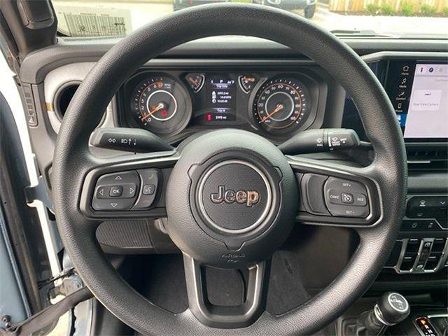 new 2025 Jeep Gladiator car, priced at $39,385