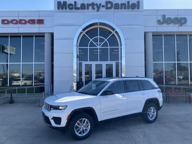 new 2025 Jeep Grand Cherokee car, priced at $34,500