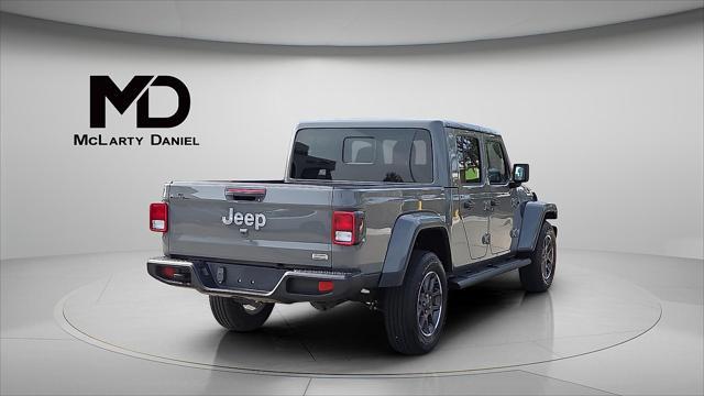 used 2023 Jeep Gladiator car, priced at $33,126