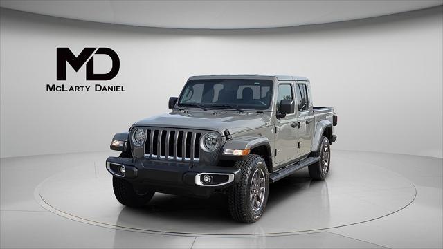 used 2023 Jeep Gladiator car, priced at $33,126