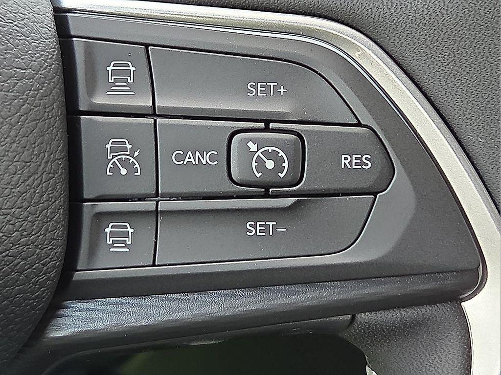 new 2025 Jeep Grand Cherokee L car, priced at $40,662