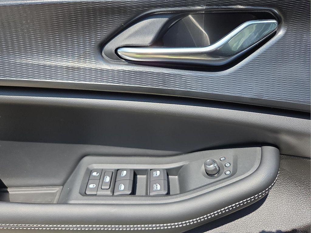 new 2025 Jeep Grand Cherokee L car, priced at $40,662