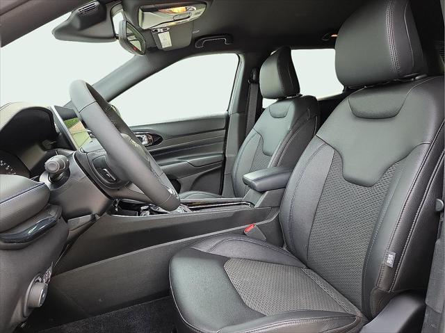 new 2025 Jeep Compass car, priced at $22,563
