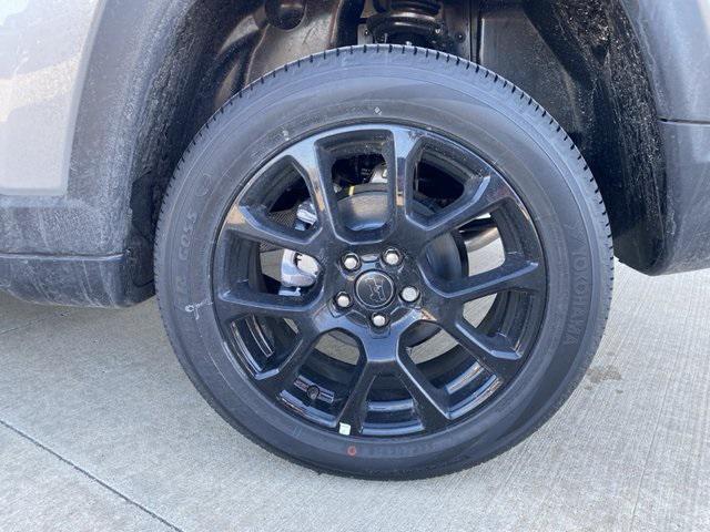 new 2025 Jeep Compass car, priced at $26,702